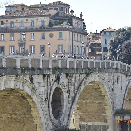 Trastevere St. Garden House Roma