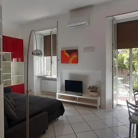 Trastevere St. Garden House