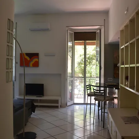 Trastevere St. Garden House
