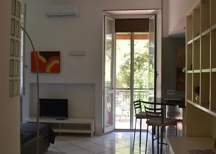 Trastevere St. Garden House